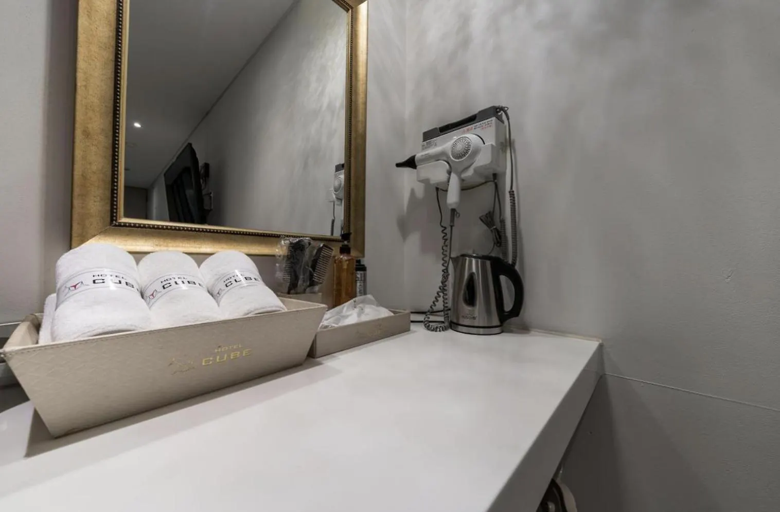 Hotel Cube Incheon 0*,  Korsel